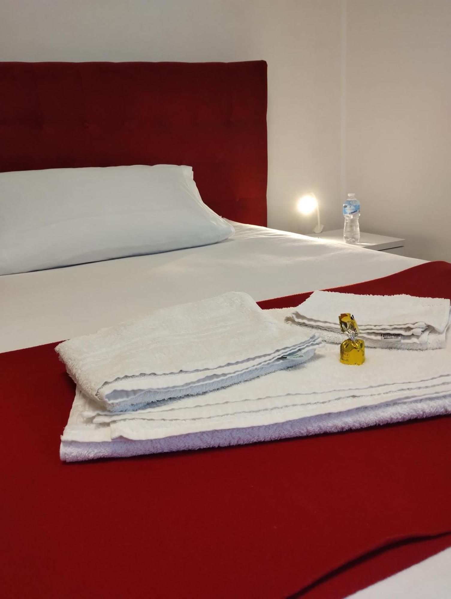 Suleima B&B Messina Centro Dış mekan fotoğraf
