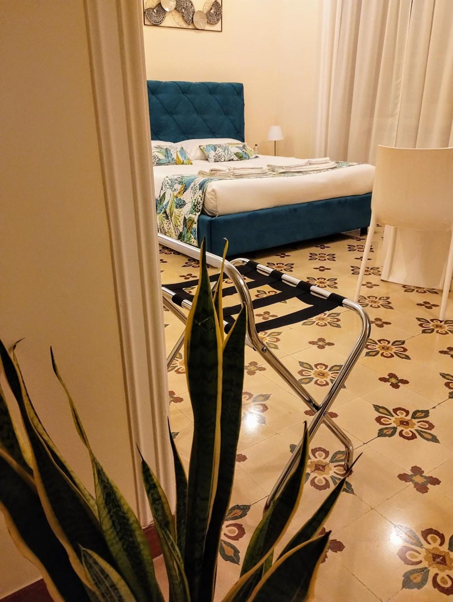 Suleima B&B Messina Centro Dış mekan fotoğraf