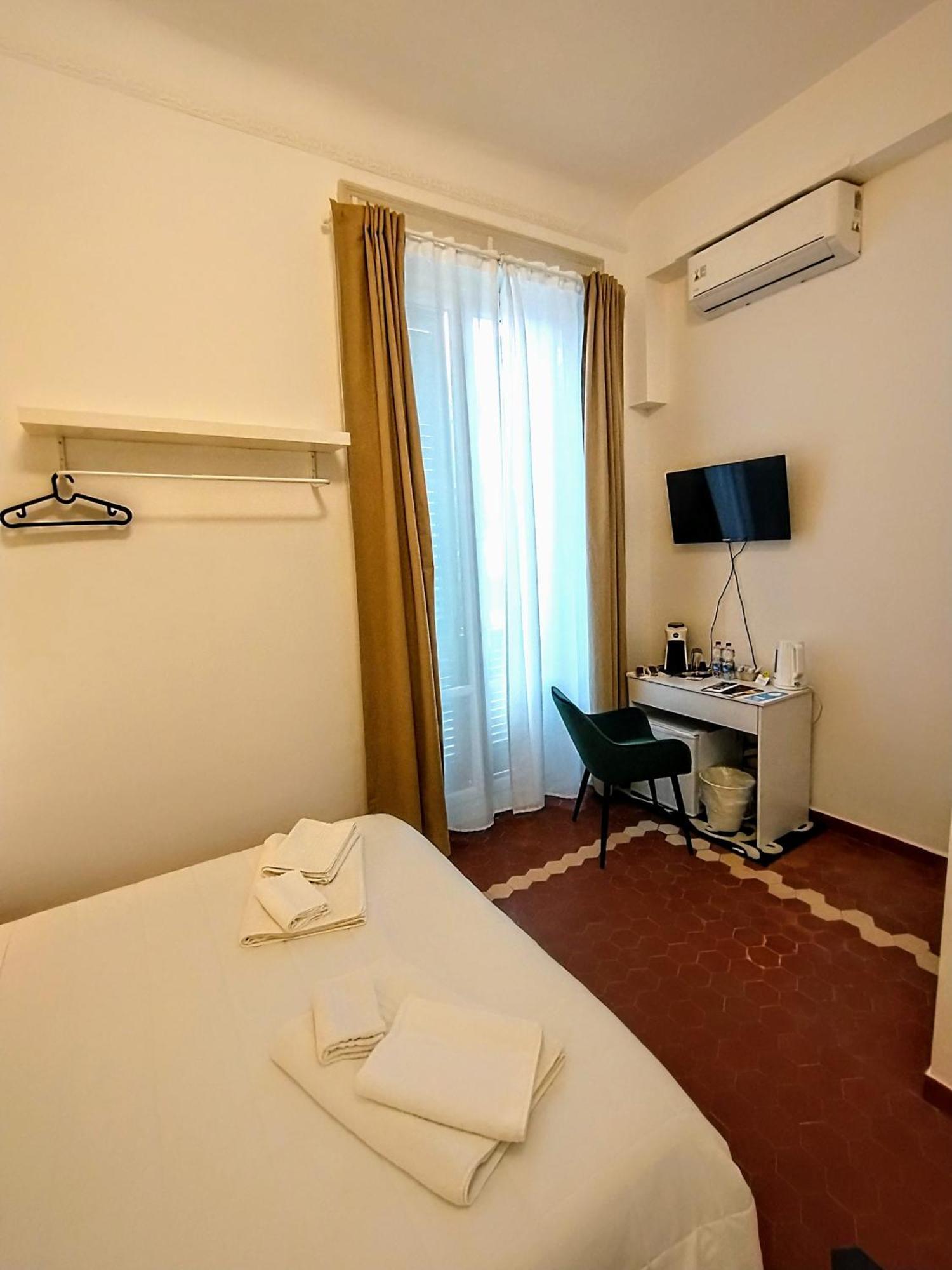 Suleima B&B Messina Centro Dış mekan fotoğraf